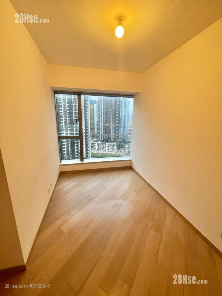 One Kai Tak(I) Sell 2 Bedrooms , 1 Bathroom 531 ft²
