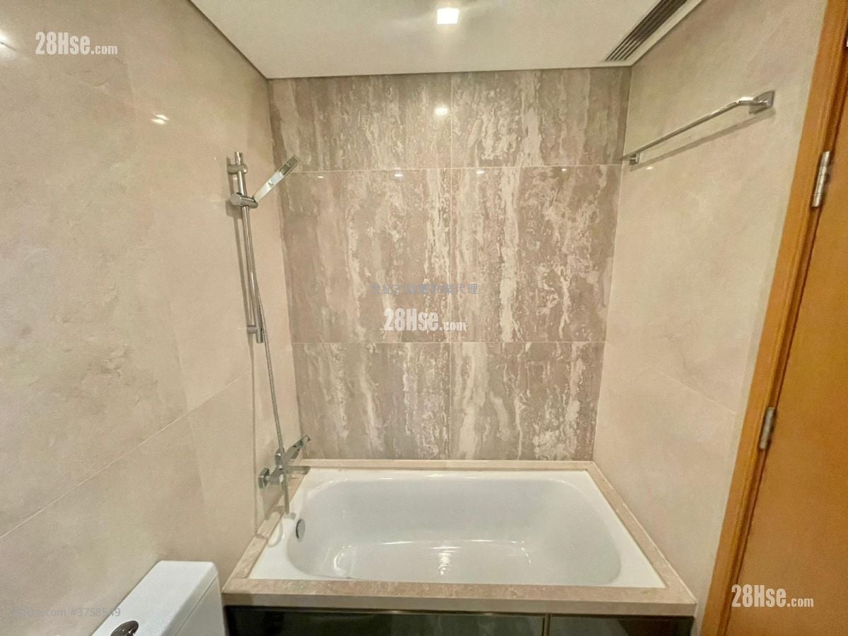 One Kai Tak(I) Sell 2 Bedrooms , 1 Bathroom 531 ft²