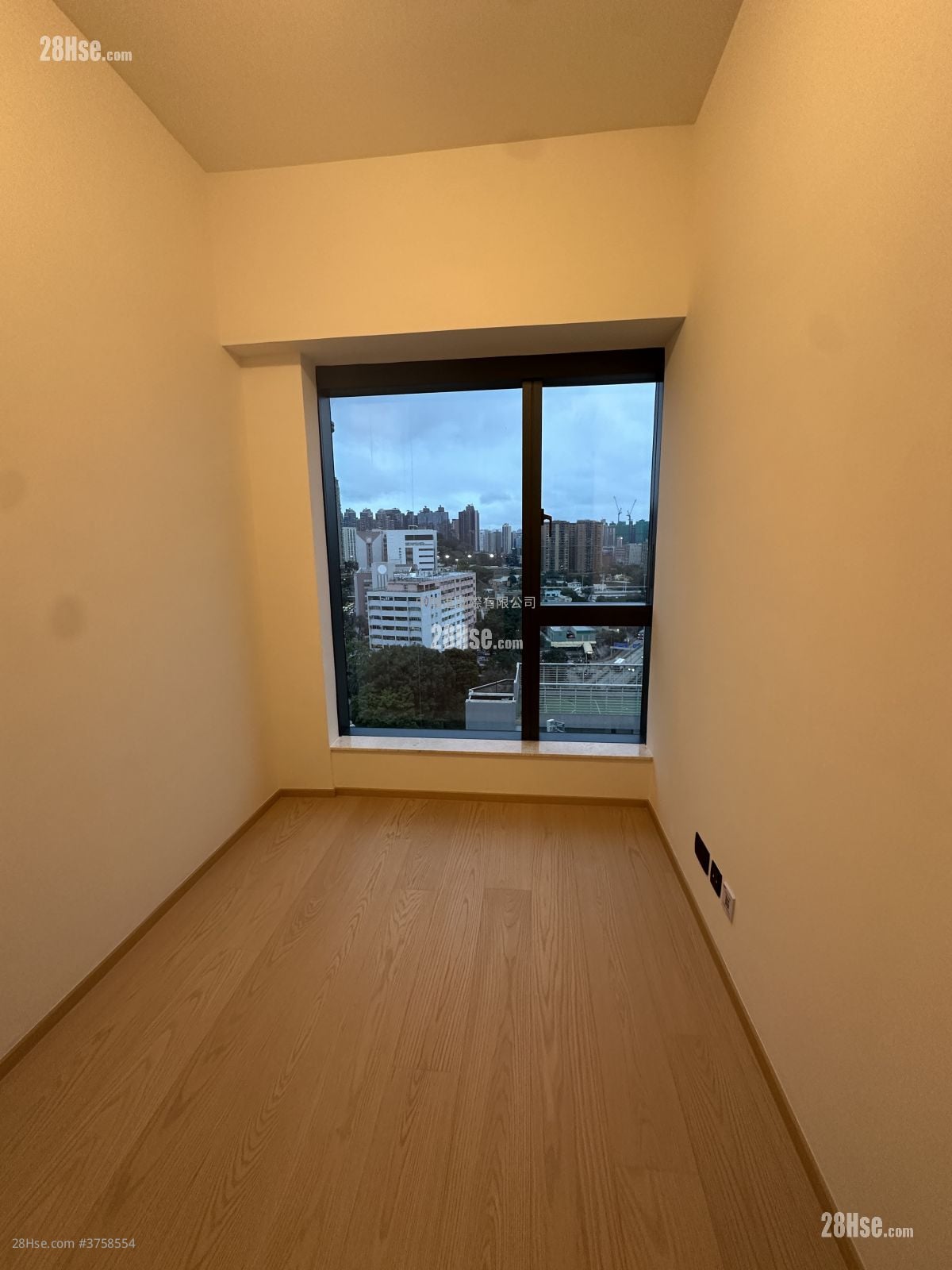 Topside Residence Rental 2 Bedrooms , 1 Bathroom 414 ft²