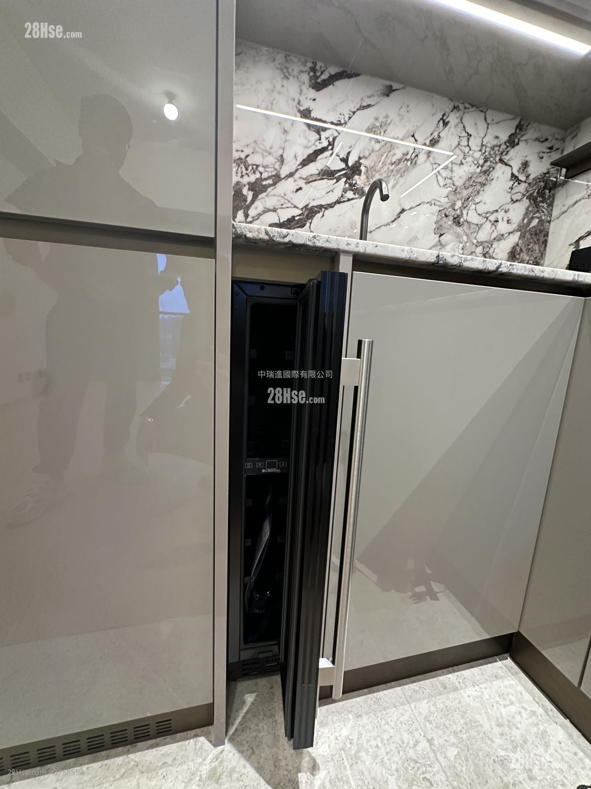 Topside Residence Rental 2 Bedrooms , 1 Bathroom 414 ft²