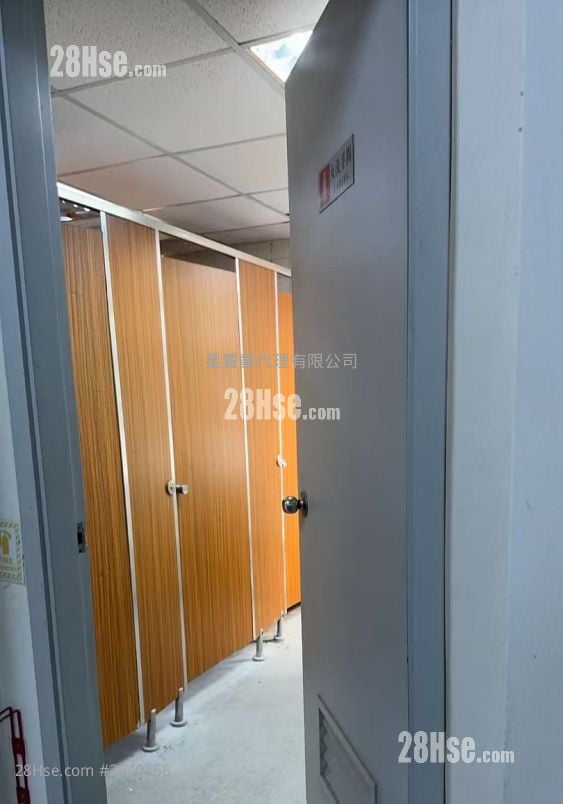 Vanta Industrial Centre Rental 1 Bedroom , 1 Toilet