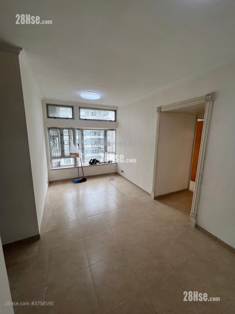 海滨花园 售盘 3 房 , 1 浴室 497 平方尺