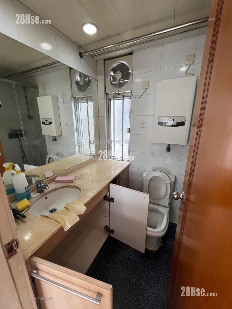 海滨花园 售盘 3 房 , 1 浴室 497 平方尺