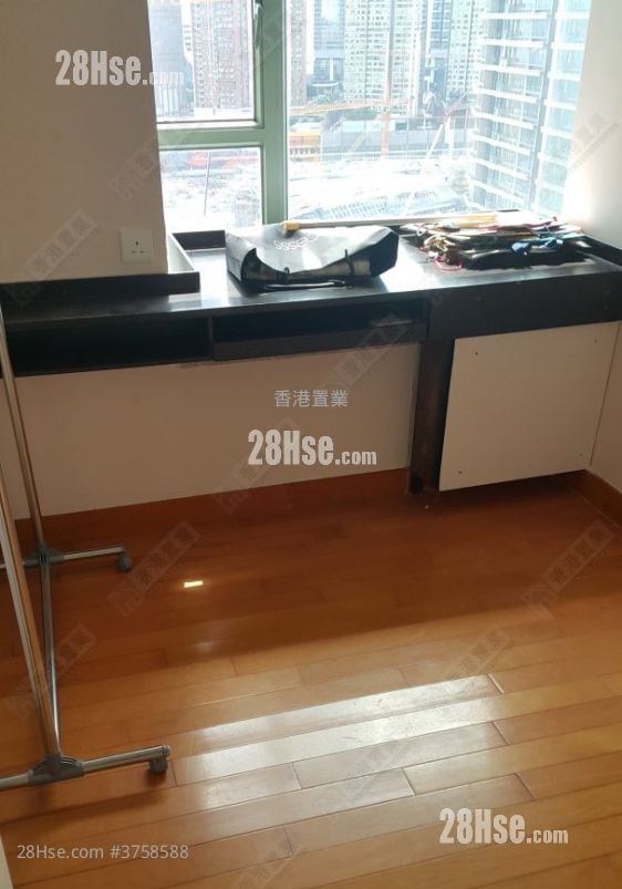 港景峰 售盘 2 房 , 1 浴室 457 平方尺