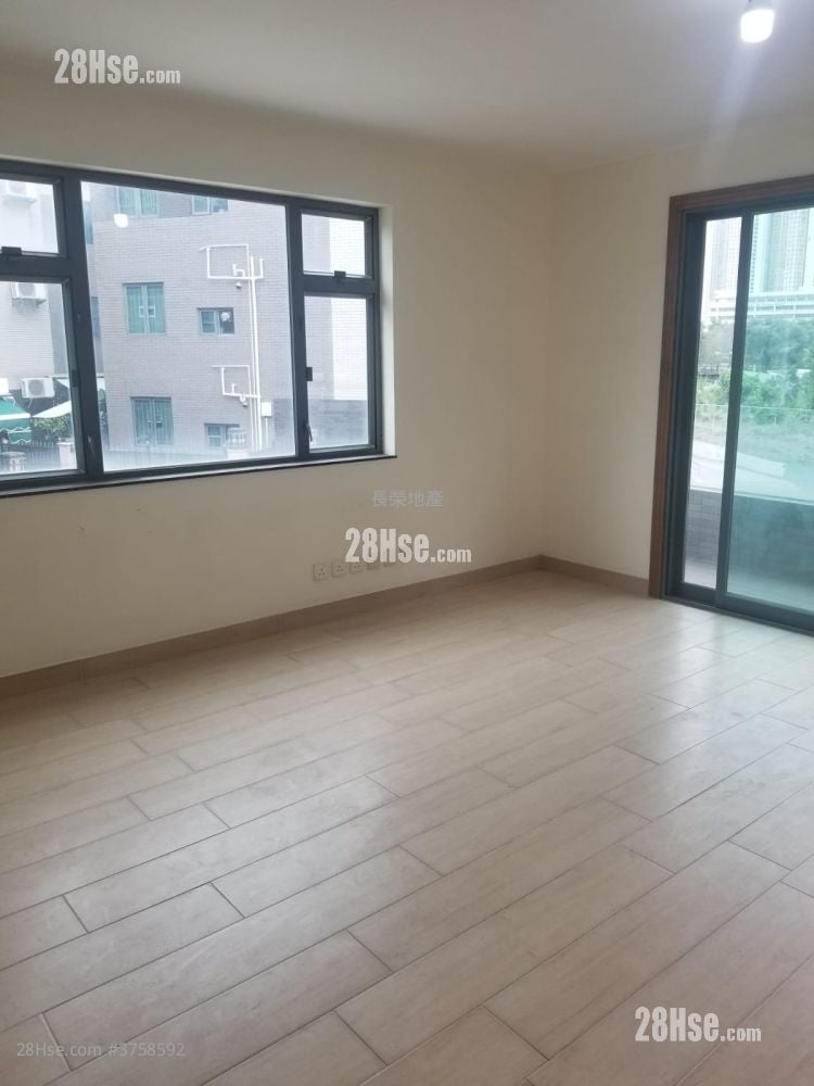 村屋 售盘 2,100 平方尺