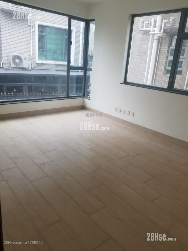 村屋 售盘 2,100 平方尺