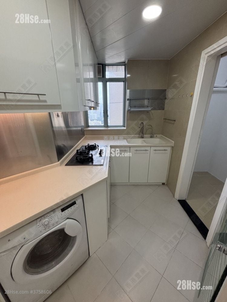 港景峰 售盘 3 房 , 2 浴室 785 平方尺