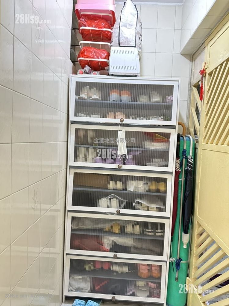 黄大仙下邨 售盘 2 房 , 1 浴室 377 平方尺