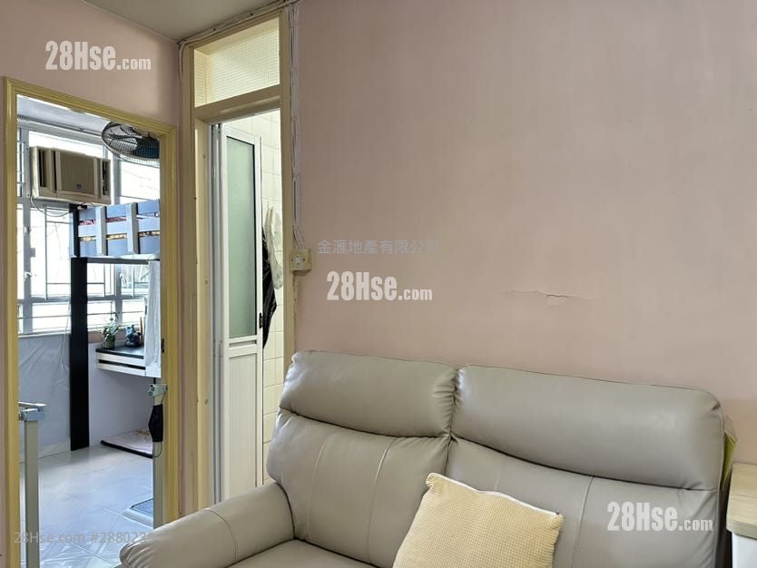 黄大仙下邨 售盘 2 房 , 1 浴室 377 平方尺