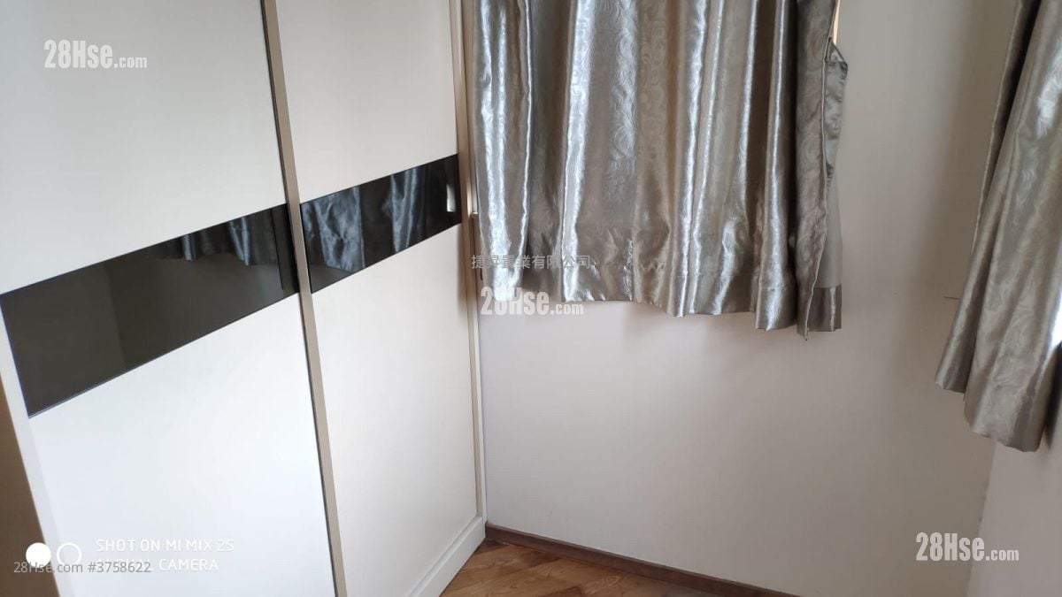 海滨南岸 售盘 3 房 , 2 浴室 589 平方尺