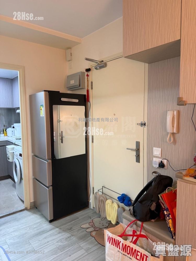 Shan Lai Court Sell 2 Bedrooms , 1 Bathroom 447 ft²