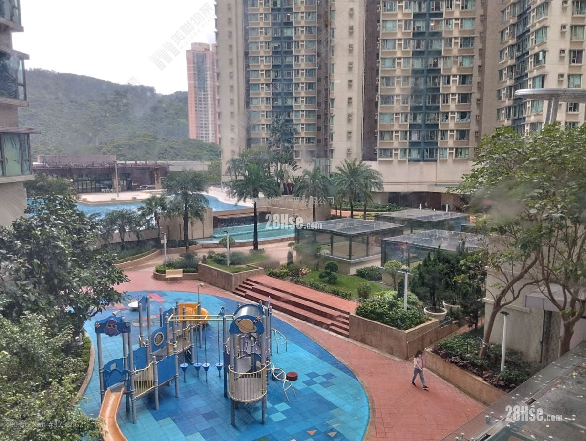 Tseung Kwan O Plaza Sell 2 Bedrooms , 1 Bathroom 456 ft²
