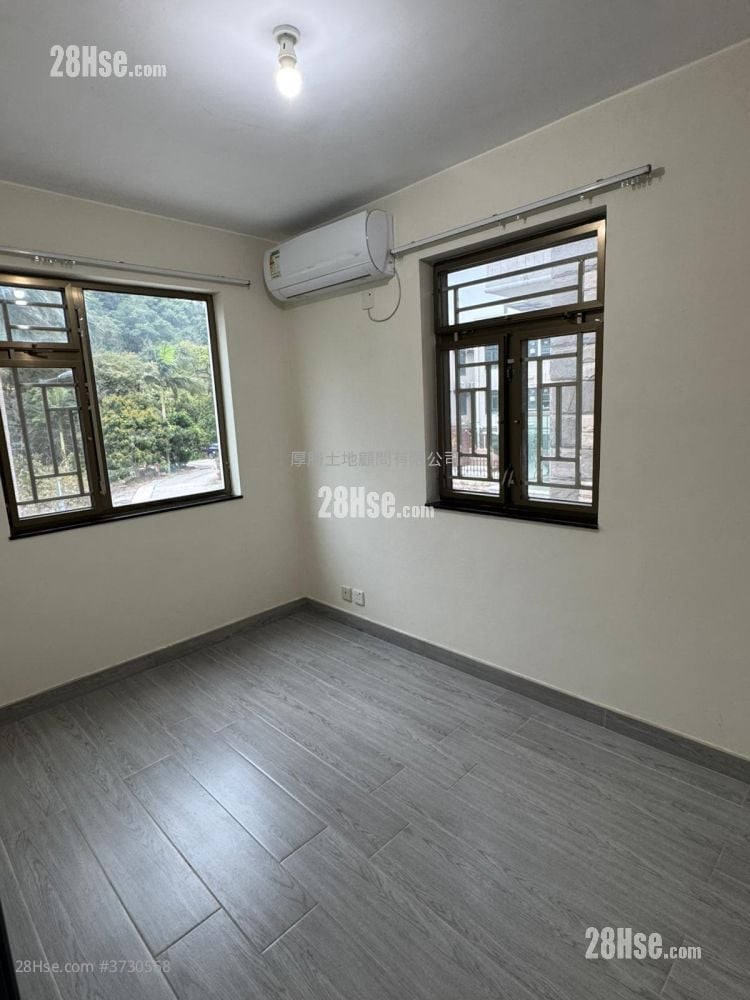 Village Rental 2 Bedrooms , 1 Bathroom 580 ft²