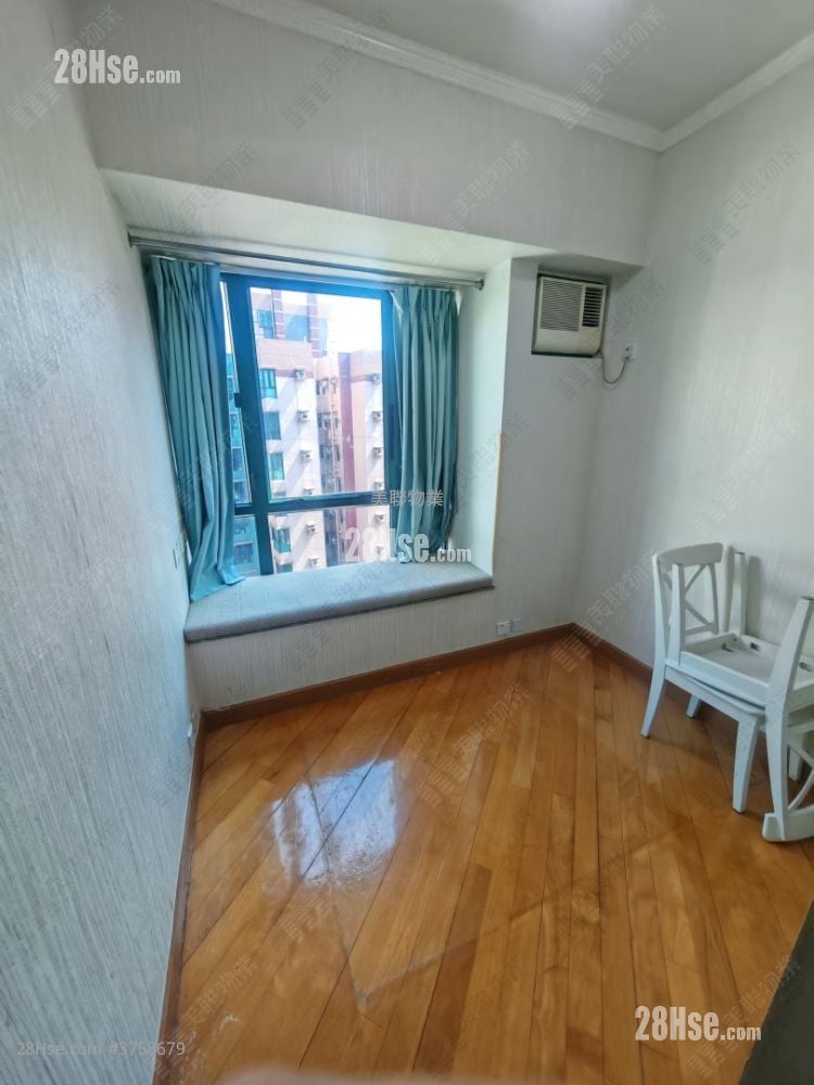 Grand Del Sol Sell 3 Bedrooms , 2 Bathrooms 739 ft²