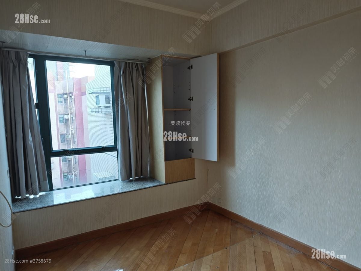 Grand Del Sol Sell 3 Bedrooms , 2 Bathrooms 739 ft²