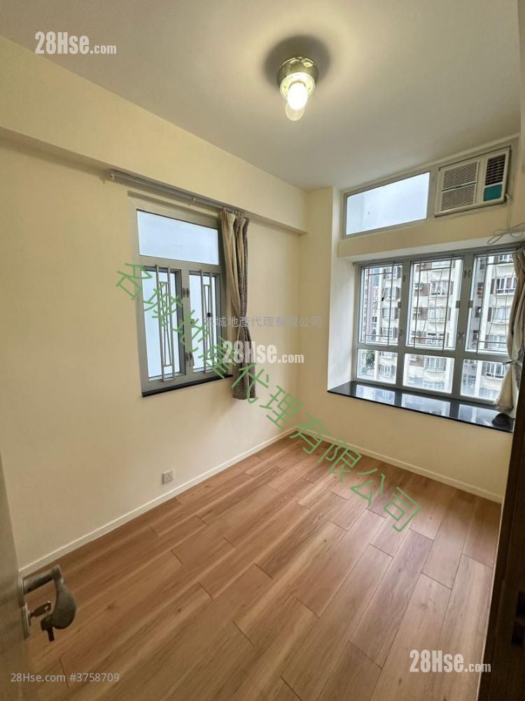 金辉花园 售盘 3 房 , 1 浴室 502 平方尺