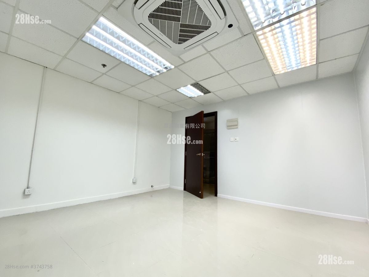 怡生工業中心 租盤 180 平方呎