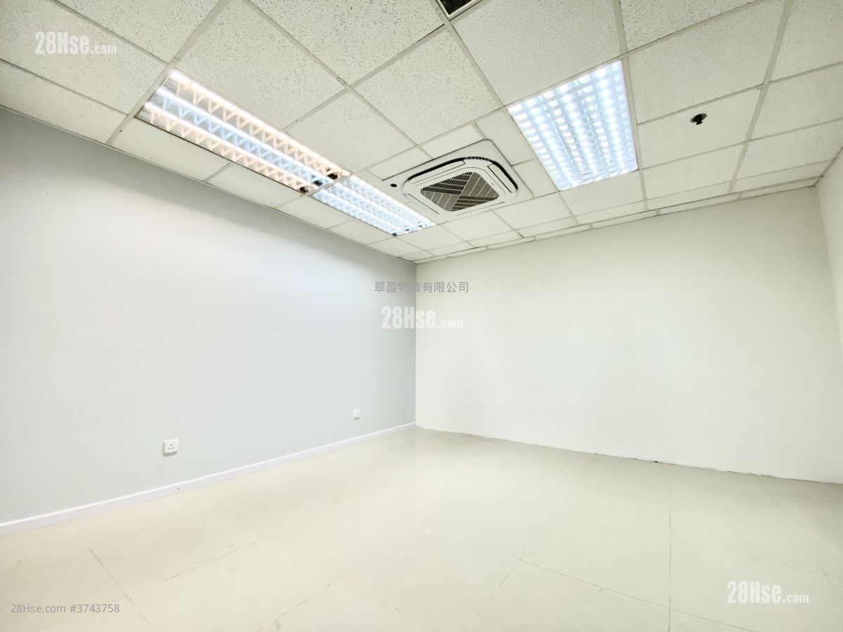 怡生工業中心 租盤 180 平方呎