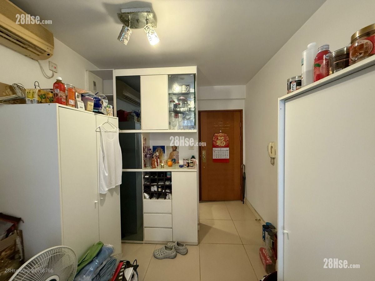 厅: 帝庭居 售盘 1 房 , 1 浴室 364 平方尺