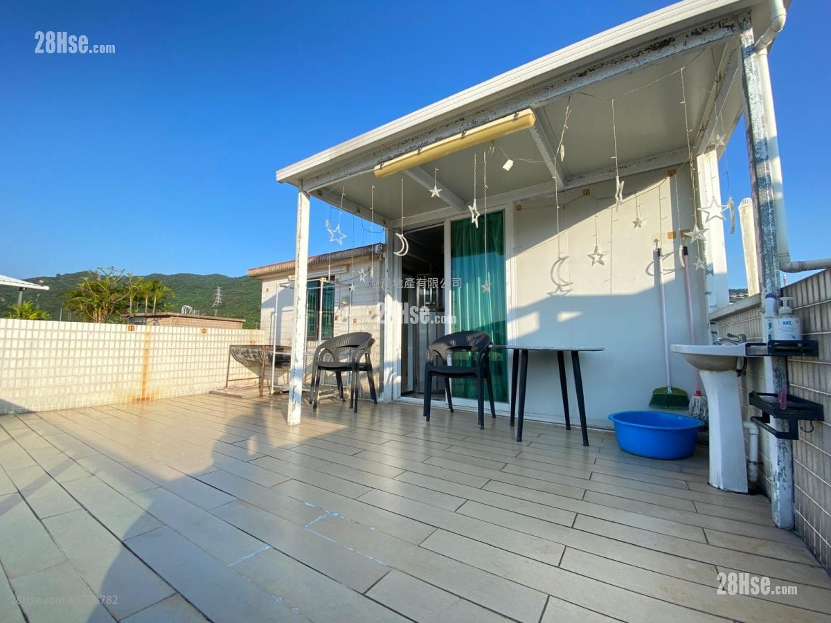 Village Sell 3 Bedrooms , 1 Bathroom 700 ft²