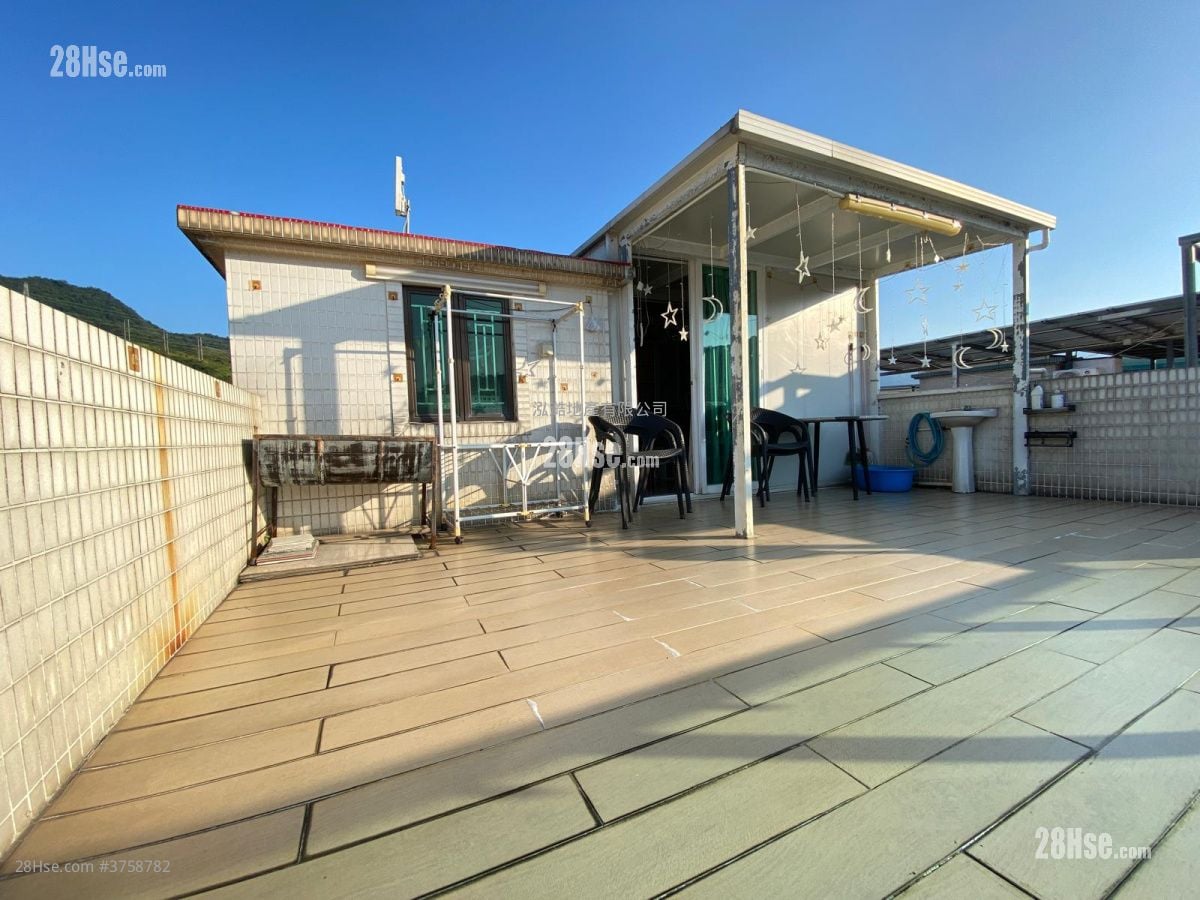 Village Sell 3 Bedrooms , 1 Bathroom 700 ft²