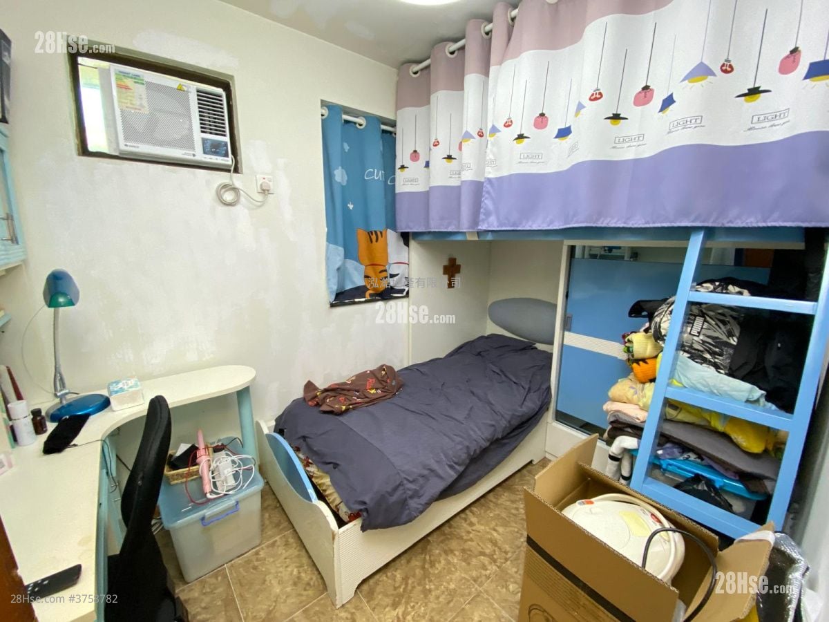 Village Sell 3 Bedrooms , 1 Bathroom 700 ft²