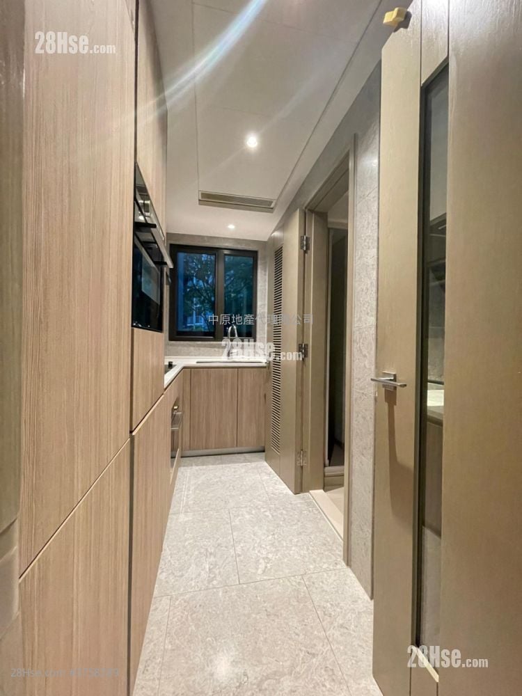 Wetland Seasons Bay Sell 4 Bedrooms , 2 Bathrooms 795 ft²