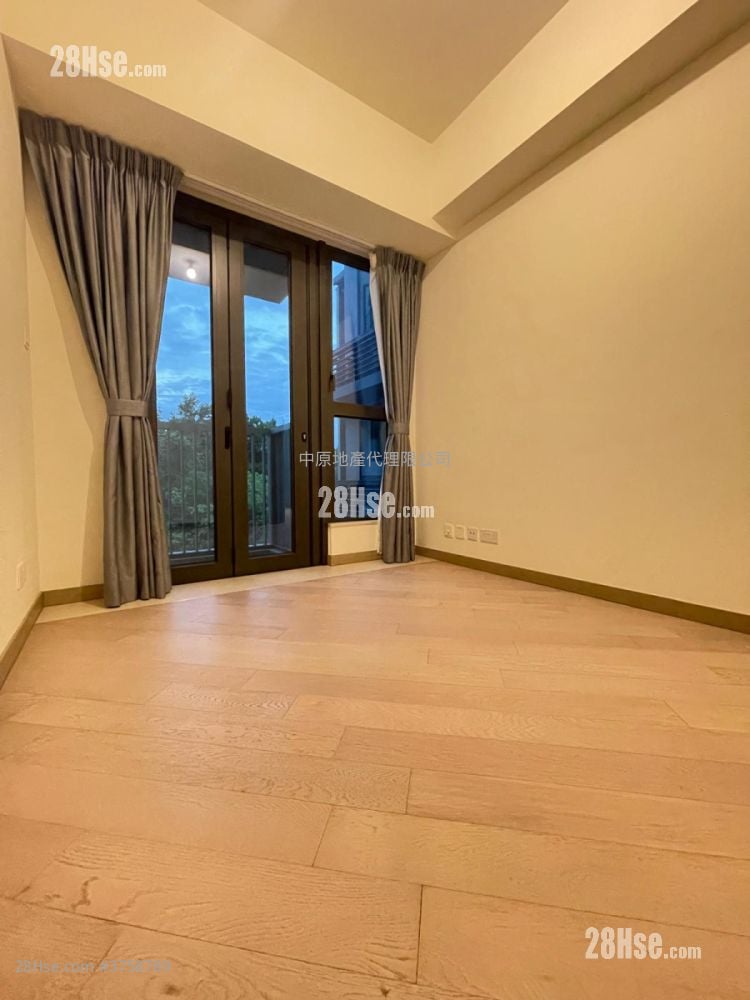 Wetland Seasons Bay Sell 4 Bedrooms , 2 Bathrooms 795 ft²