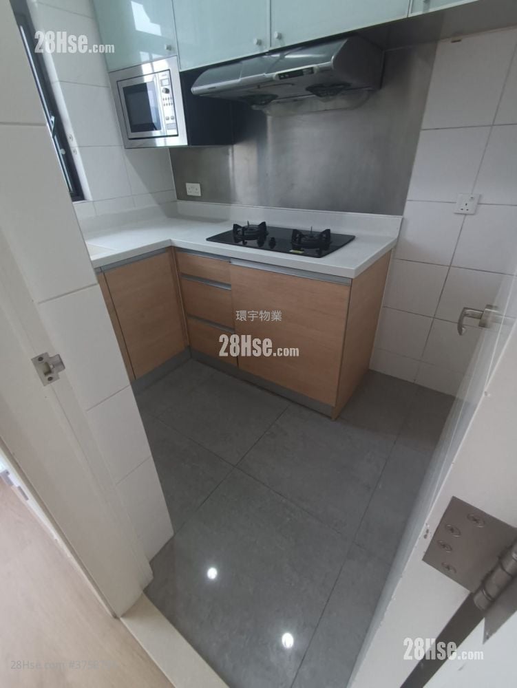 立坊 售盤 2 房 , 1 浴室 395 平方呎