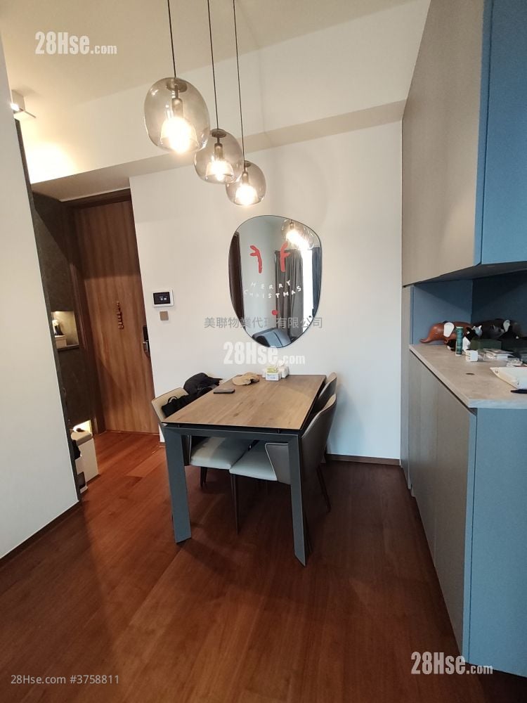 Maya Sell 2 Bedrooms , 1 Bathroom 495 ft²