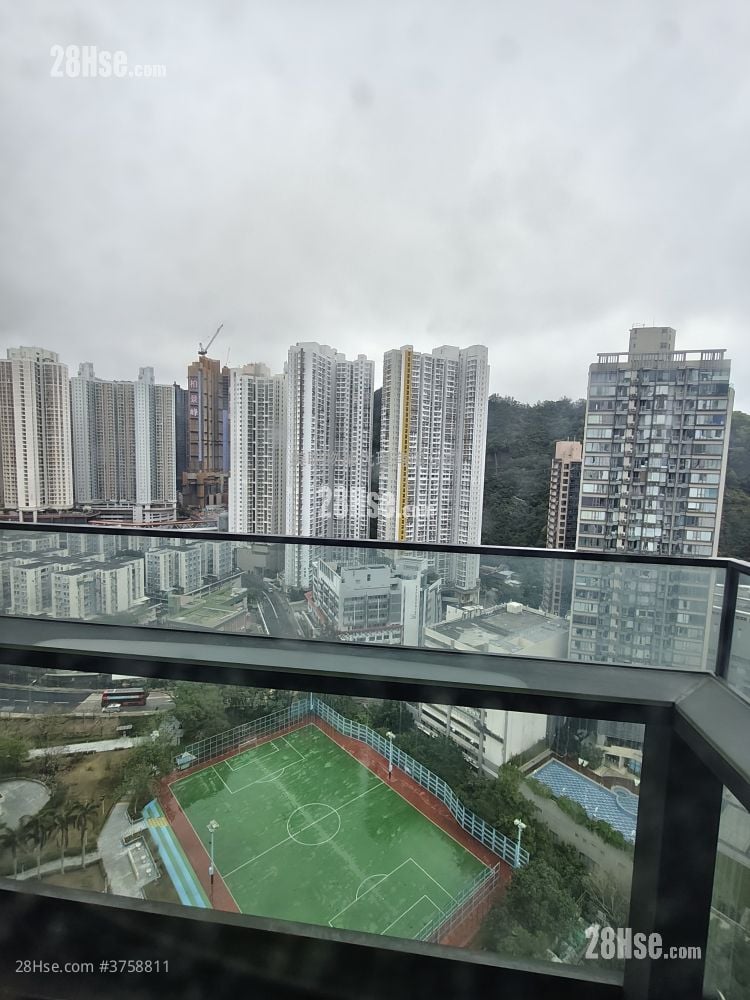 Maya Sell 2 Bedrooms , 1 Bathroom 495 ft²