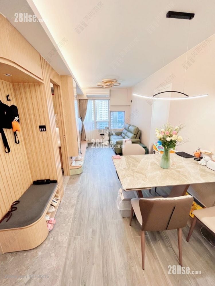 Shan Lai Court Sell 447 ft²