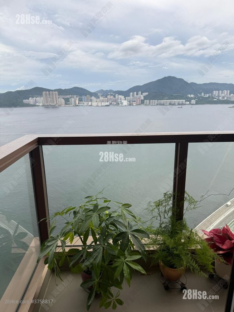 Lp10 Sell 3 Bedrooms 921 ft²