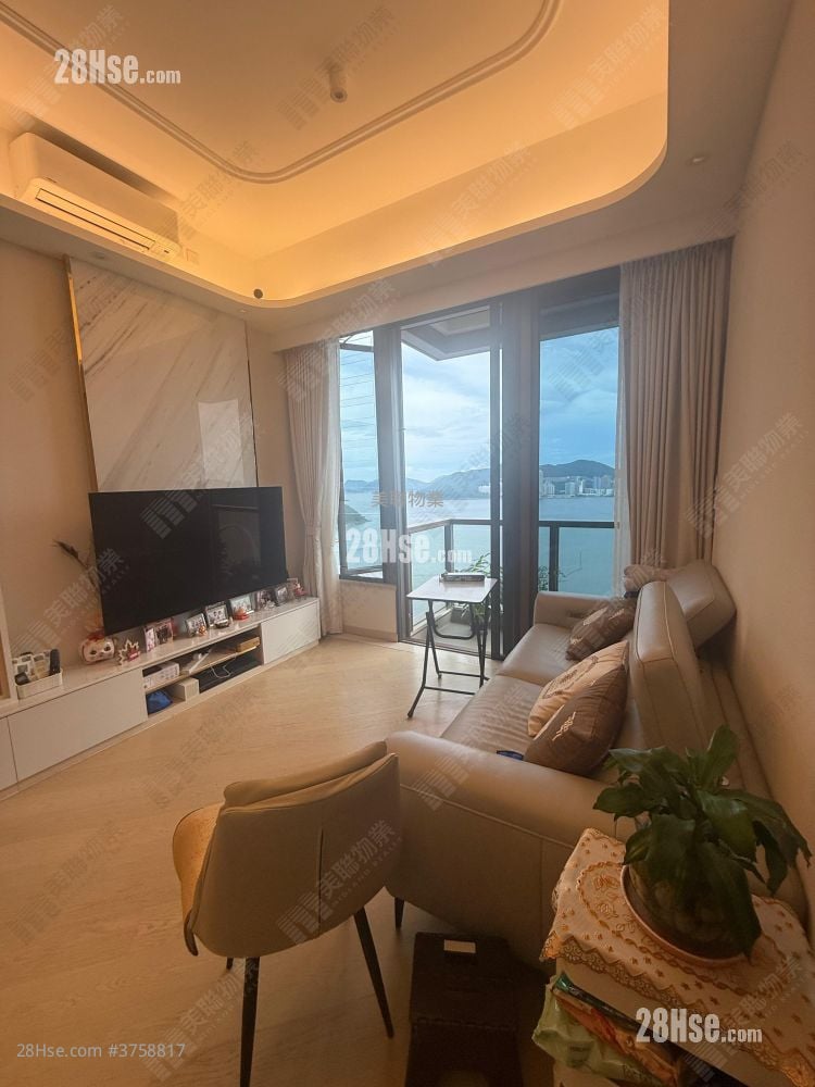 Lp10 Sell 3 Bedrooms 921 ft²