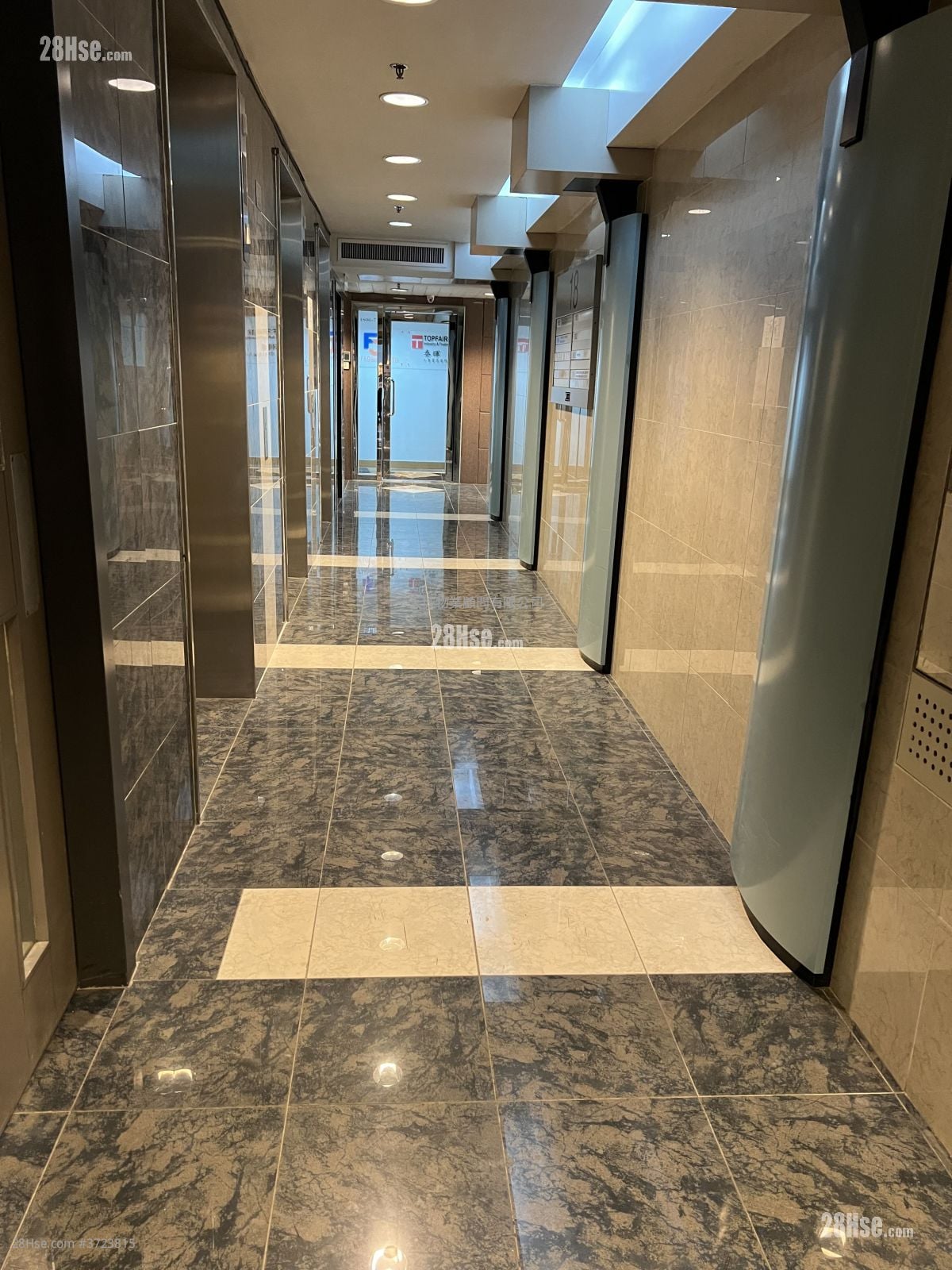 Rightful Centre Rental 2 Bedrooms , 1 Toilet