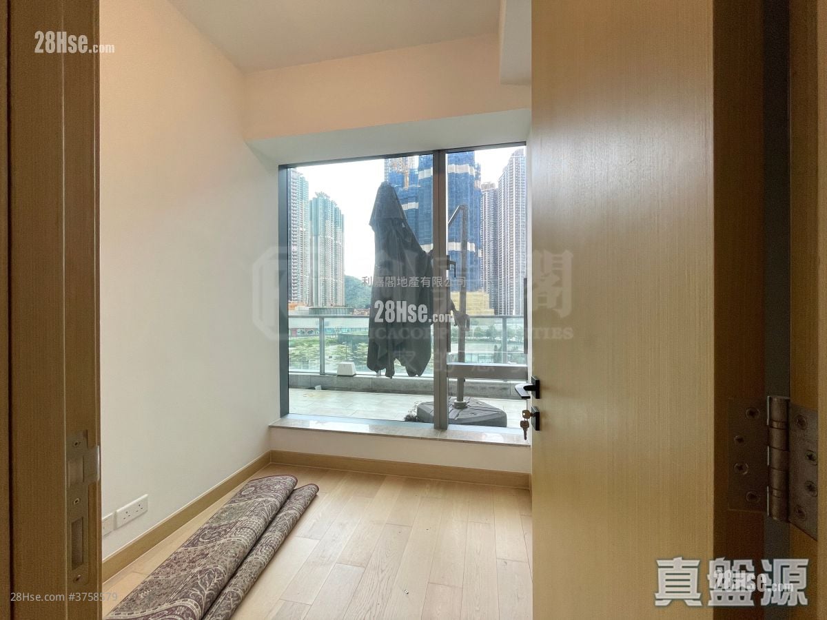 MALIBU 售盘 2 房 , 1 浴室 435 平方尺