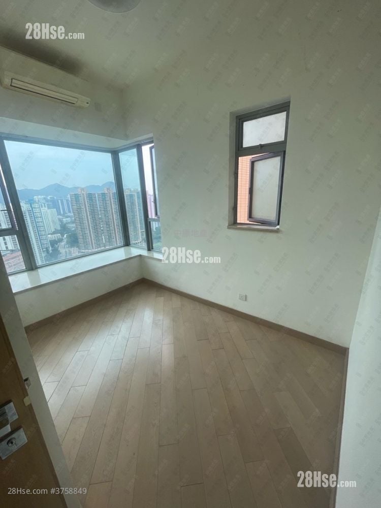 Century Gateway Sell 2 Bedrooms 473 ft²