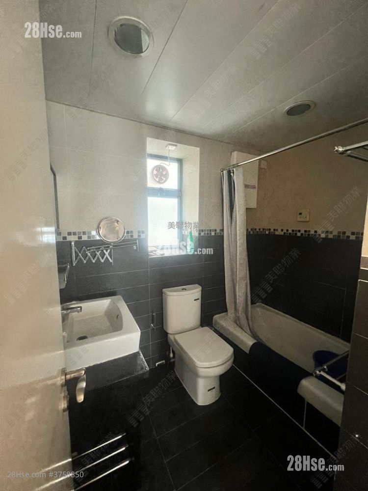 Ocean Shores Sell 2 Bedrooms , 1 Bathroom 496 ft²