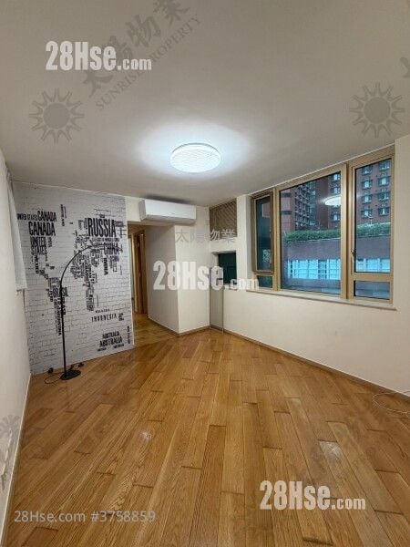 Harbour Place Sell 3 Bedrooms 589 ft²