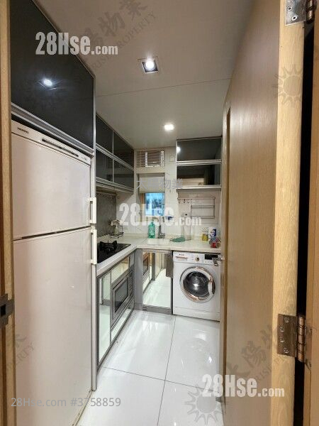 Harbour Place Sell 3 Bedrooms 589 ft²