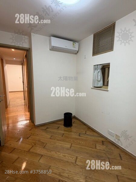 Harbour Place Sell 3 Bedrooms 589 ft²