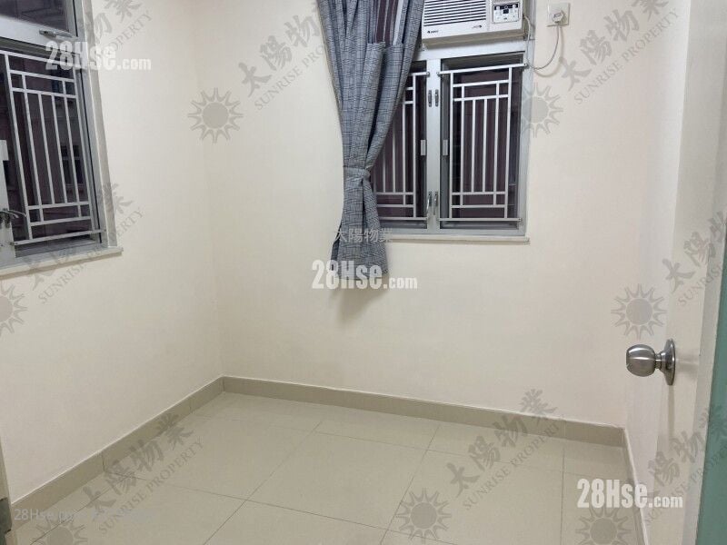 Whampoa Estate Sell 2 Bedrooms 356 ft²