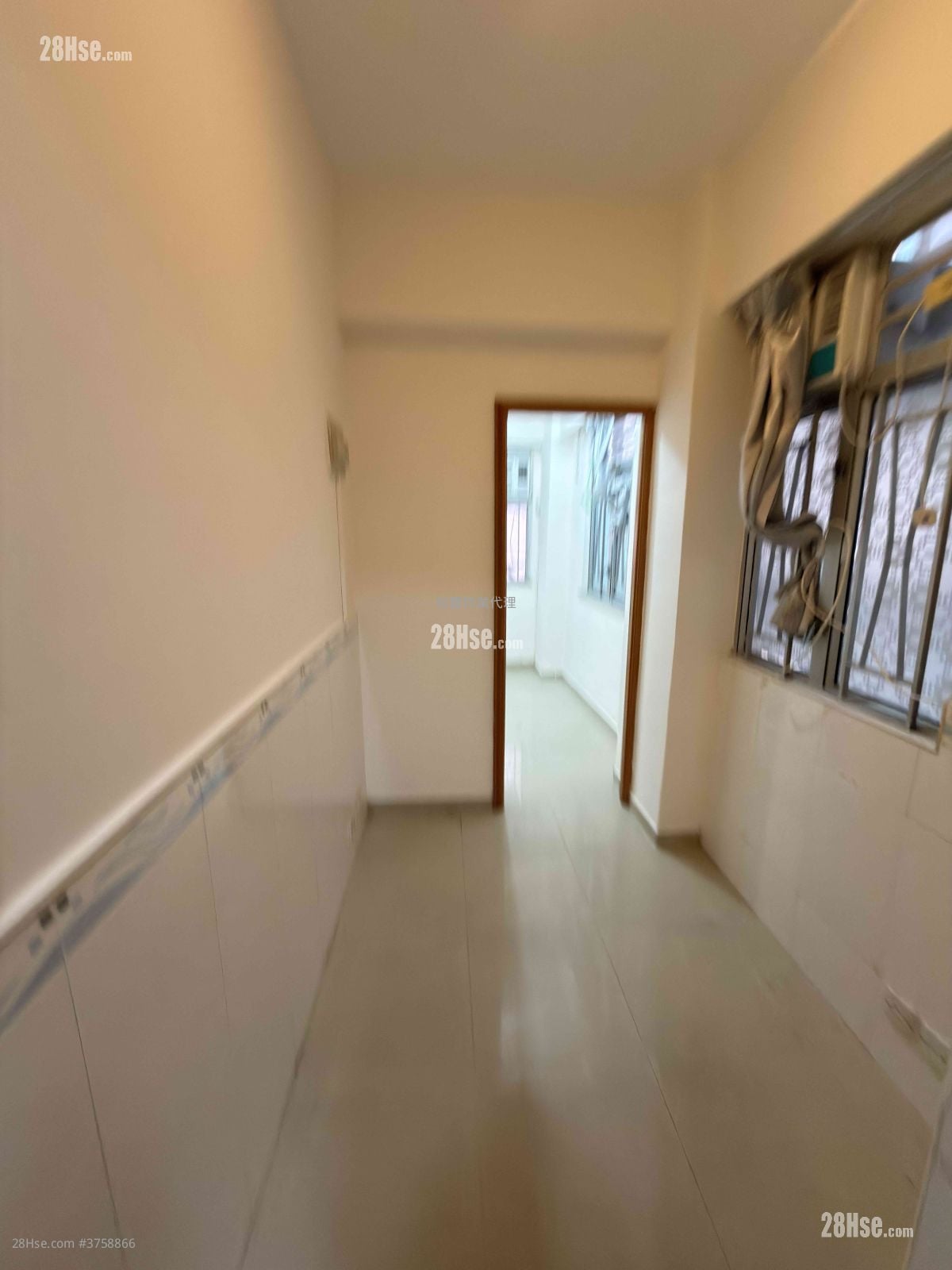 唐楼 租盘 1 房 , 1 浴室 130 平方尺