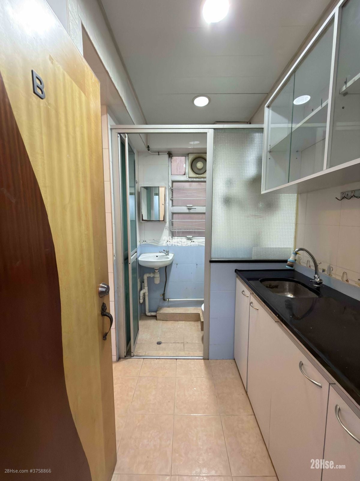 唐楼 租盘 1 房 , 1 浴室 130 平方尺