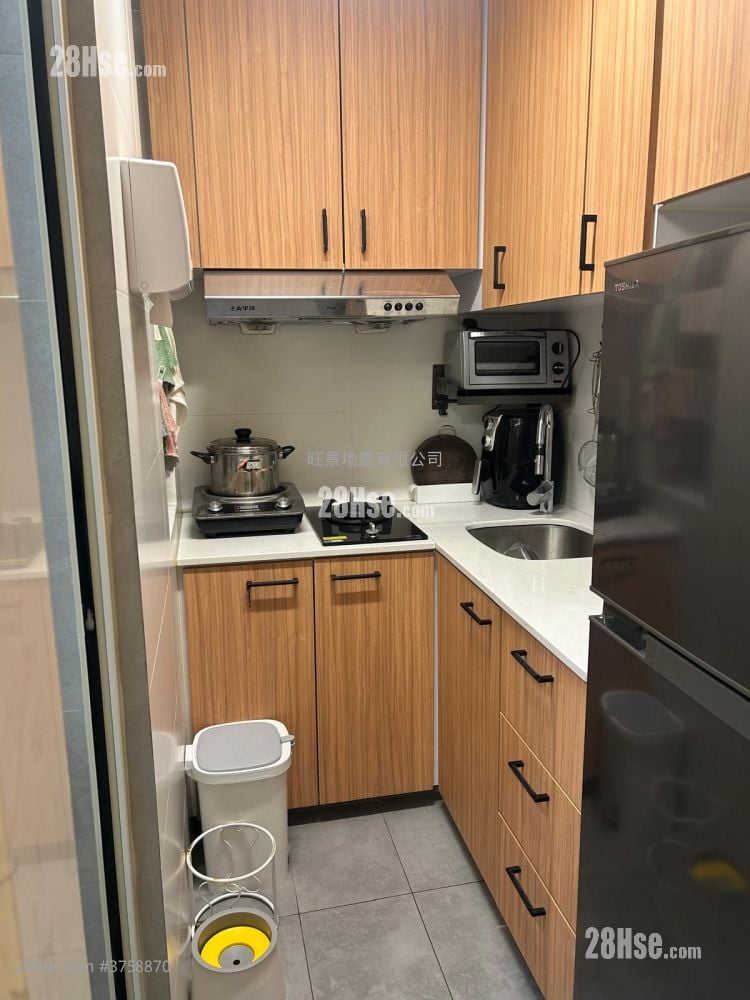 Hong Wah Mansion Sell 2 Bedrooms 325 ft²