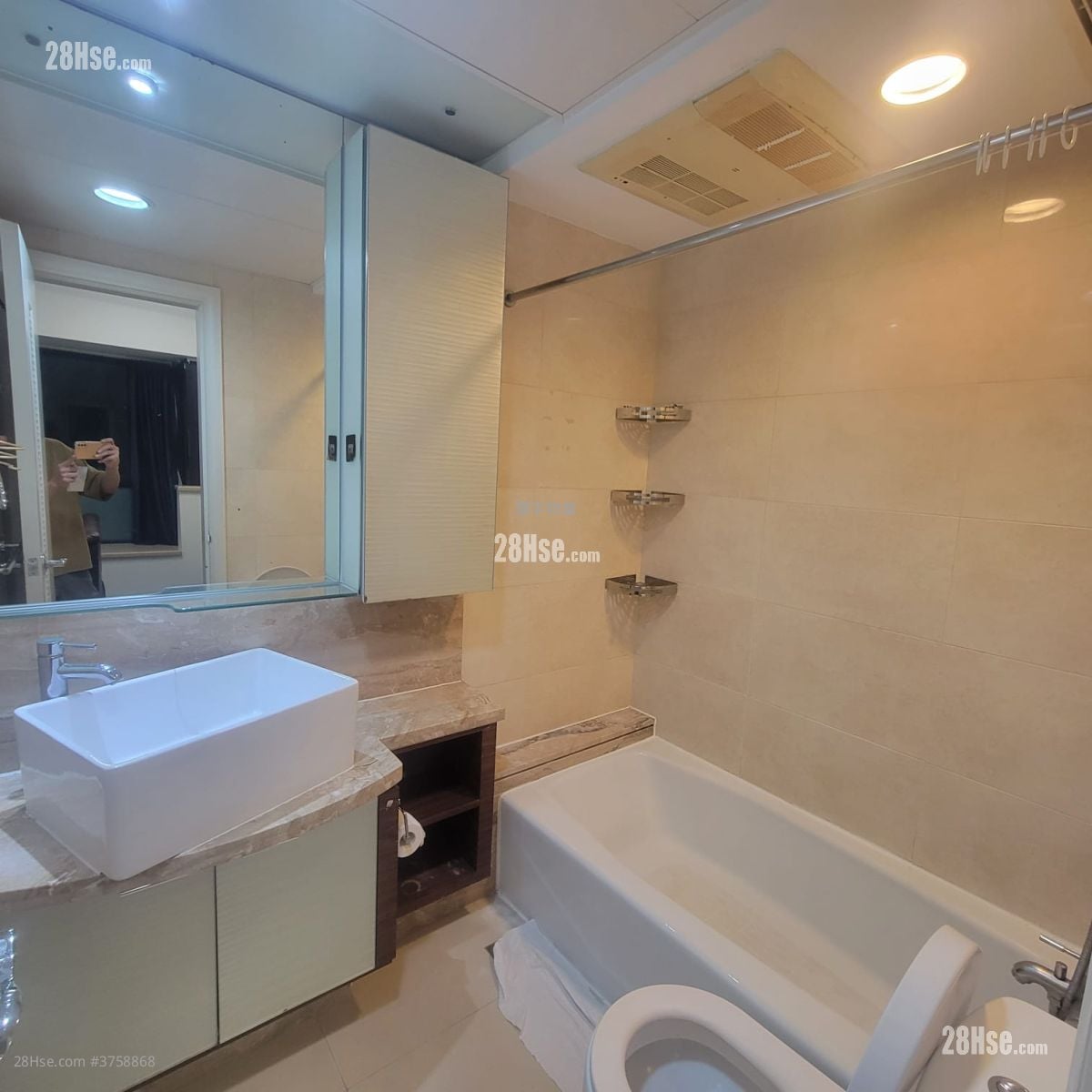 Chelsea Court Sell 2 Bedrooms , 1 Bathroom 475 ft²