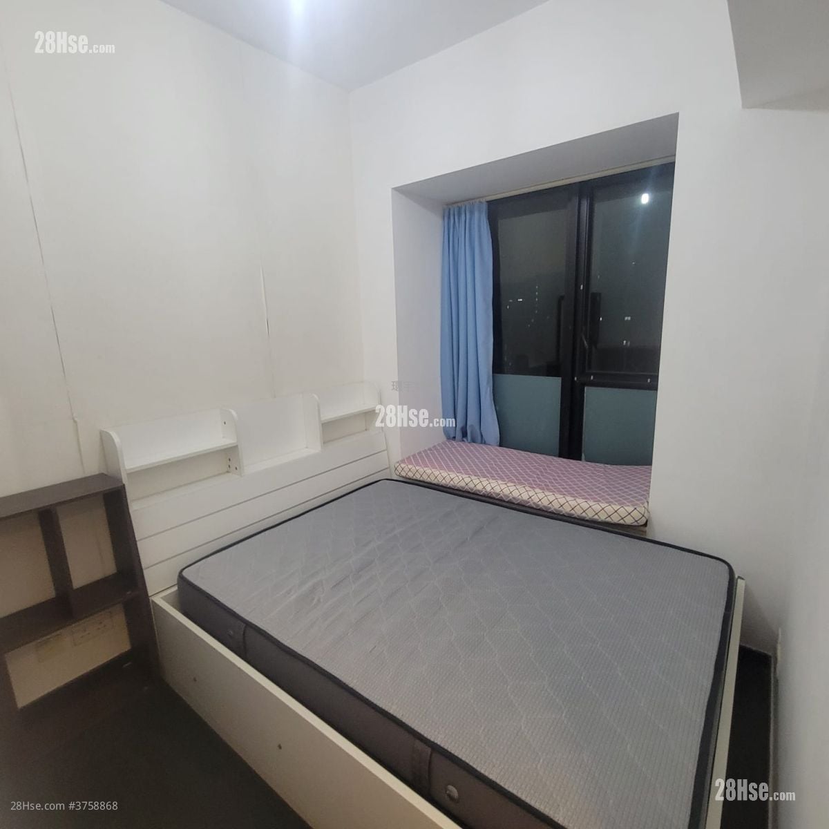 Chelsea Court Sell 2 Bedrooms , 1 Bathroom 475 ft²