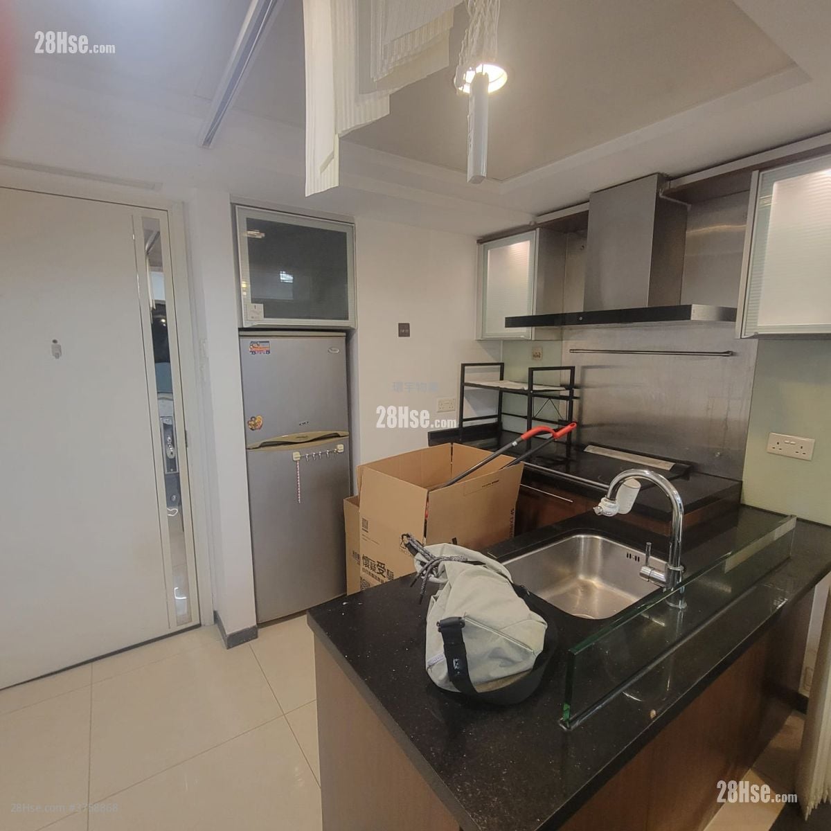 Chelsea Court Sell 2 Bedrooms , 1 Bathroom 475 ft²