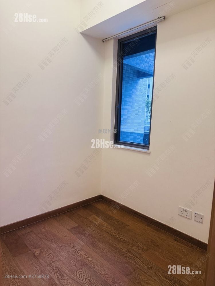 The Papillons Sell 2 Bedrooms 490 ft²