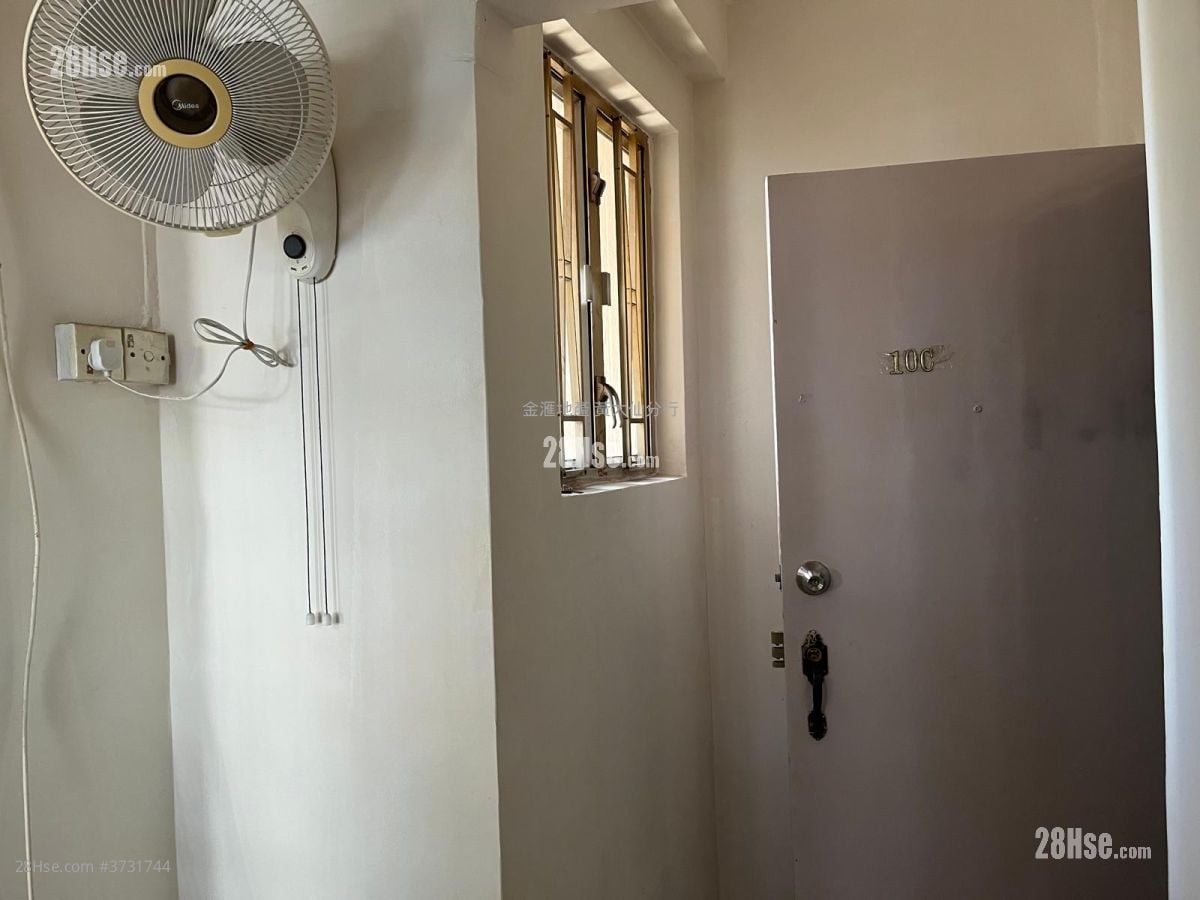 Fung Po Mansion Rental 2 Bedrooms 306 ft²